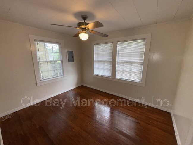 Photo - 454 Magnolia Rd