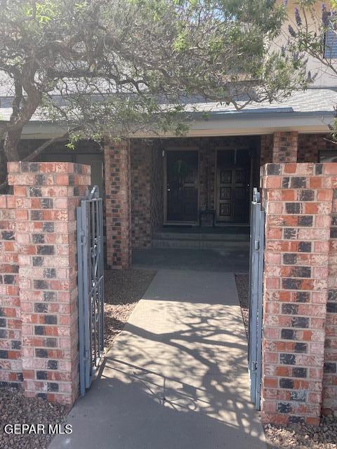 Photo - 7045 Orizaba Ave