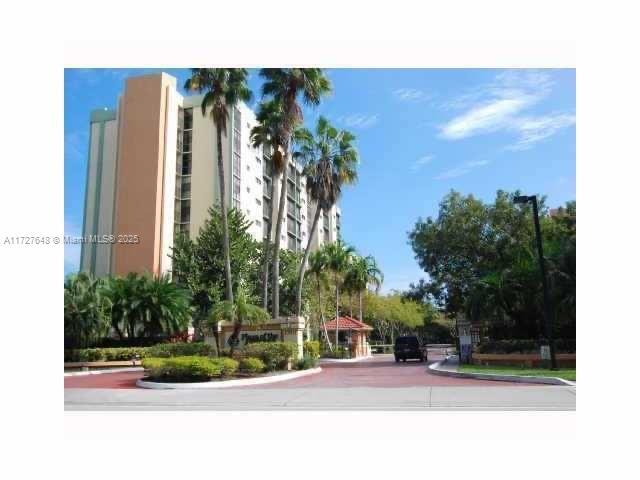 Photo - 17021 N Bay Rd Condominio Unidad 204