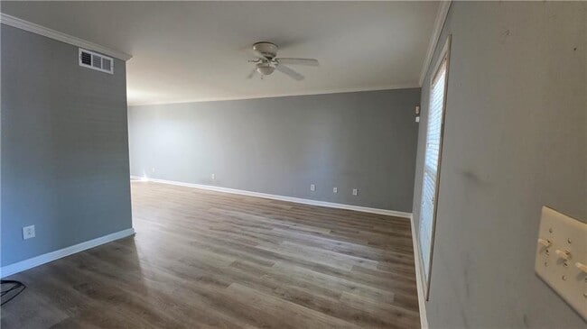 Photo - 400 Summer Pl NW