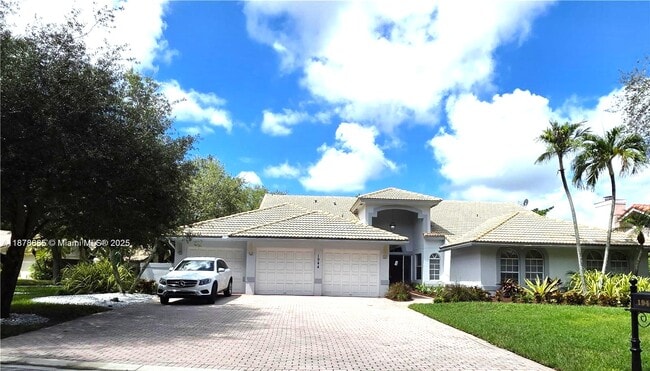 Building Photo - 1944 Classic Dr Rental