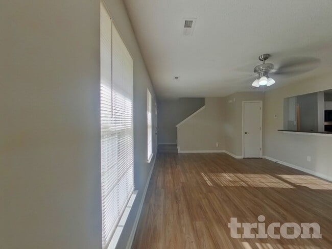 Photo - 6207 Linda Vista Ln