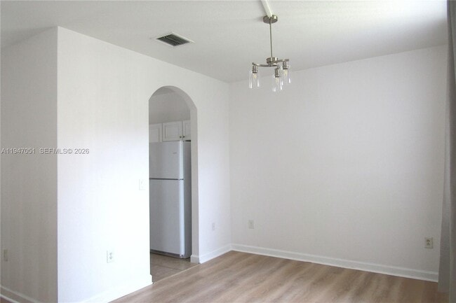 Photo - 1485 NE 33rd Rd Unit 101-1