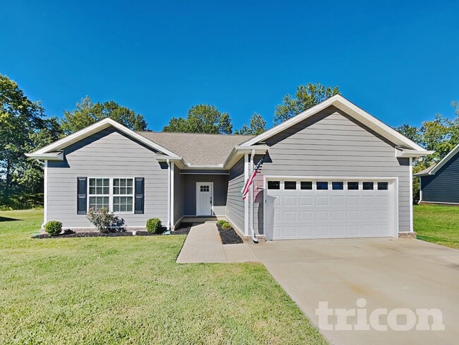 Photo - 831 Ellyson Dr