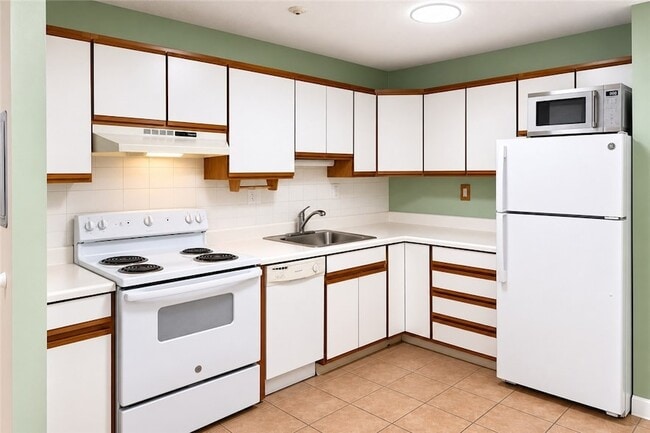 Photo - 728 Beverage Hill Ave