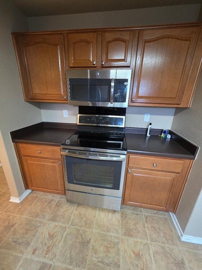 Photo - 528 Starling Creek