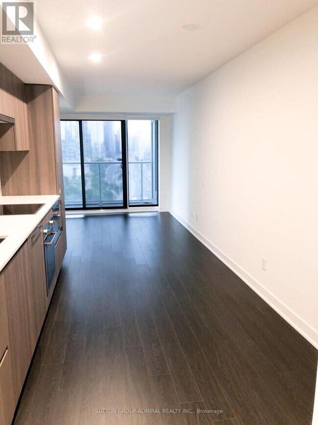 Photo - 19 Bathurst St Unité 1606