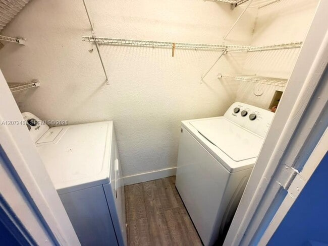 Photo - 701 SW 148th Ave
