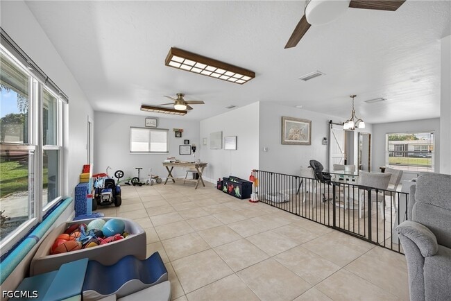 Building Photo - 27256 San Marino Dr