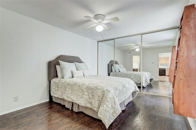 Photo - 3115 Helms St Unit 204