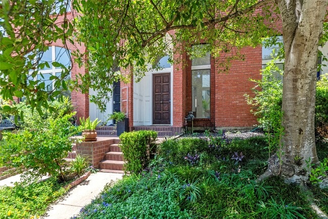 Building Photo - 6311 Westcott St