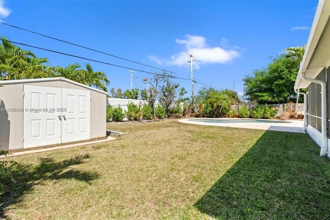 Photo - 609 NW 30th Ct