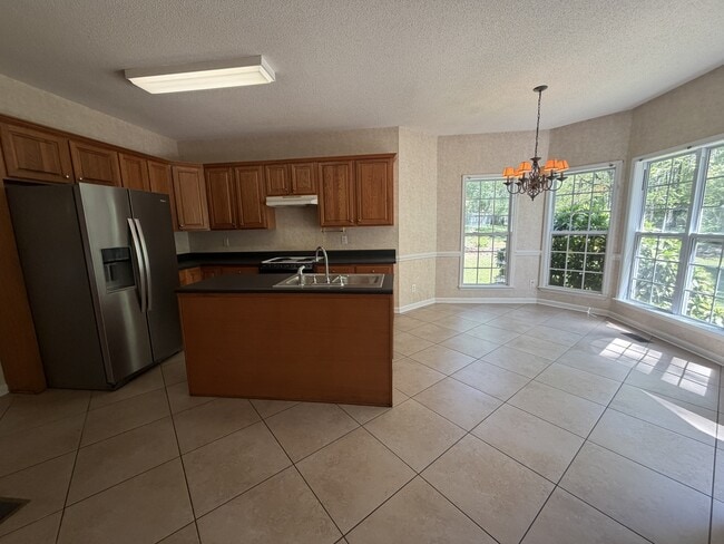 Photo - 230 Clinton Crossing Dr