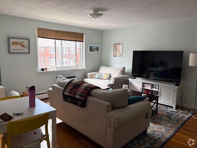 Building Photo - 71 Colborne Rd Unit 2A Rental