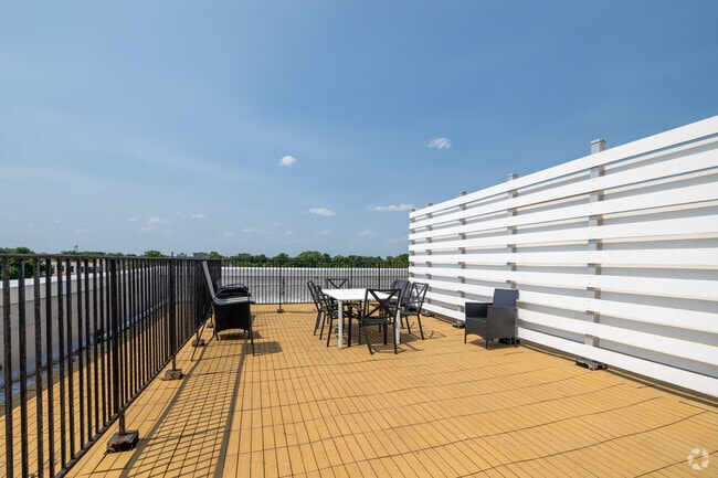 Rooftop Lounge - Seville Lofts