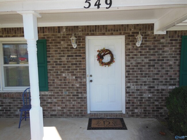 Photo - 549 Wade Rd