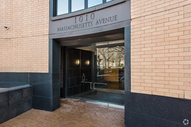 Photo - 1010 Massachusetts Ave NW