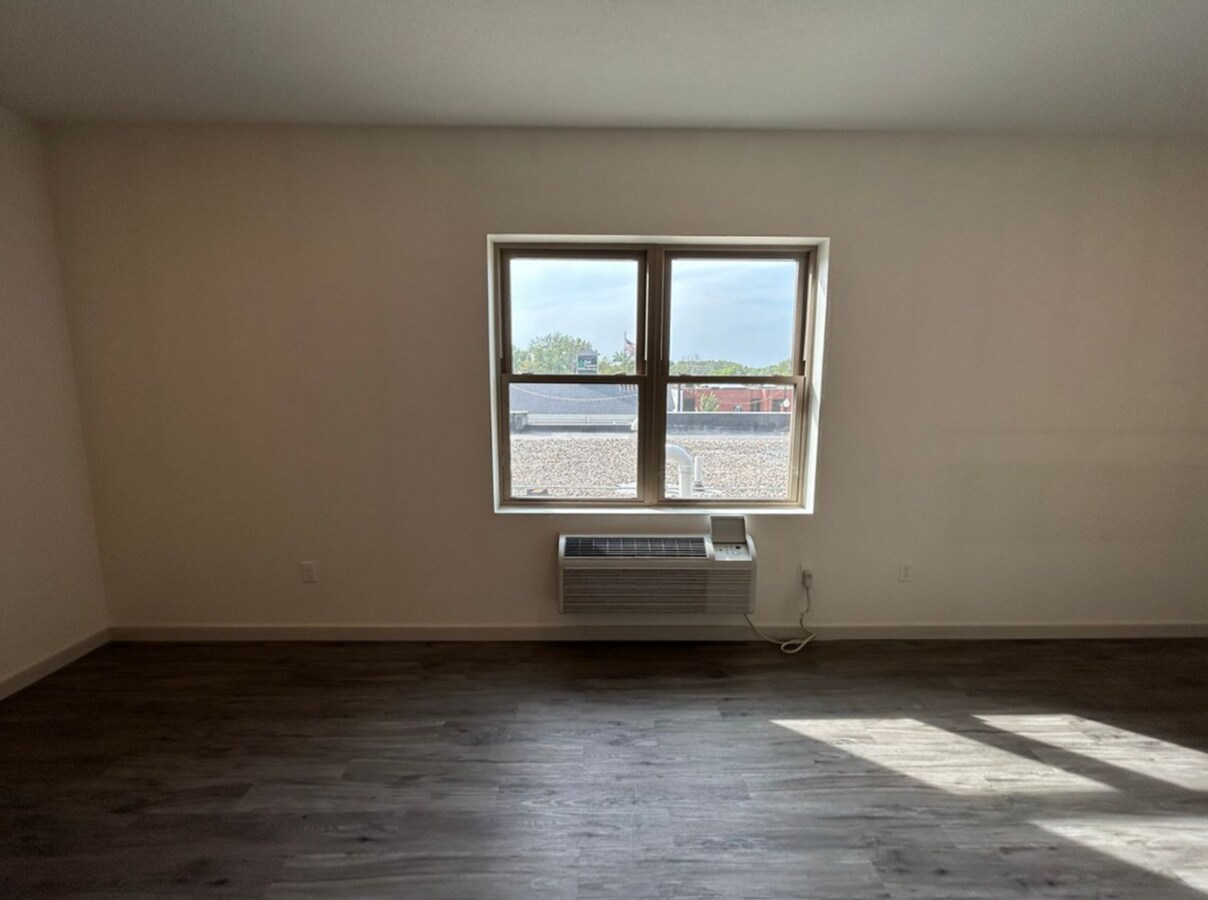 Photo - Studio Unit at Tiller+Main Unit 206