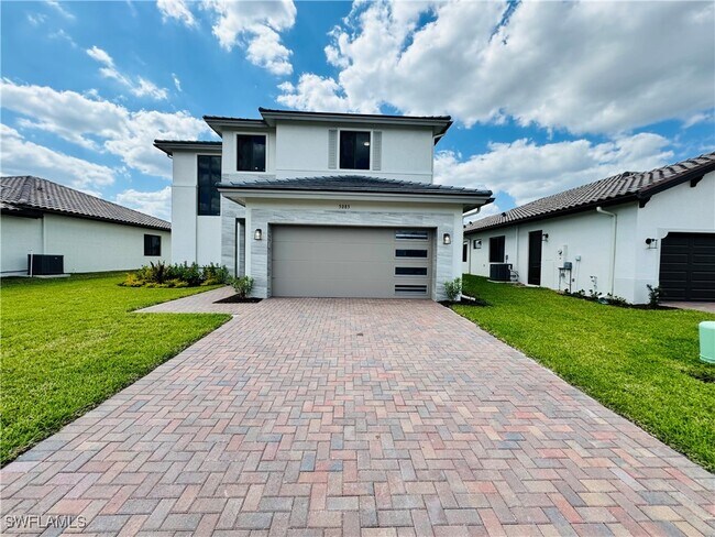 Photo - 5085 Panella Ave