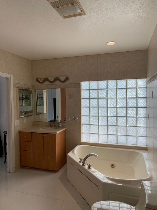 Photo - 619 Hibiscus Dr