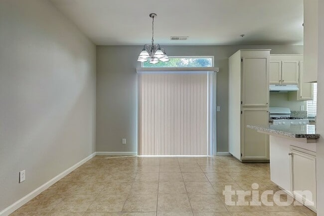 408 Falcon Dr