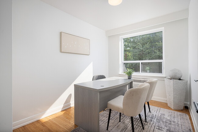 1637-1645 Bathurst Street