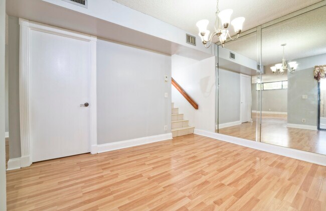 Photo - 8353 Trent Ct