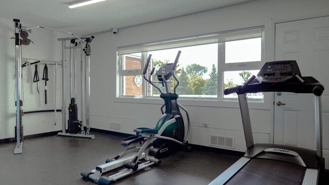 Building Photo - Hillsboro House Unit 909