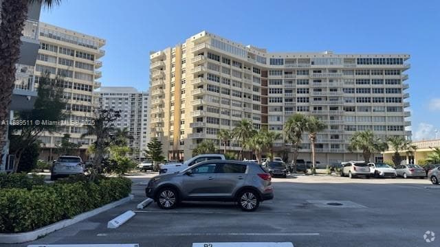 Building Photo - 1801 S Ocean Dr Unit 342 Rental