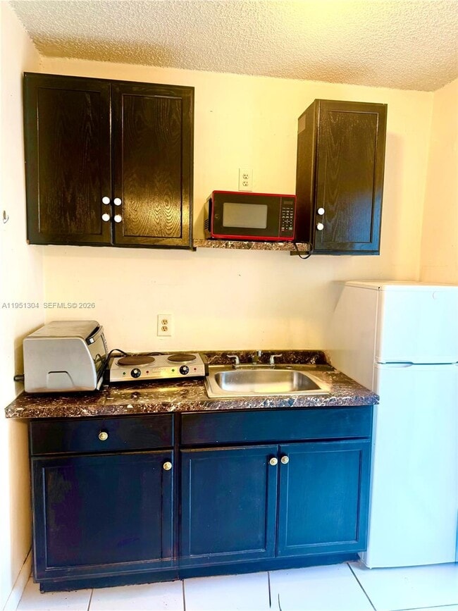 Building Photo - 1822 Cleveland St Unit 4