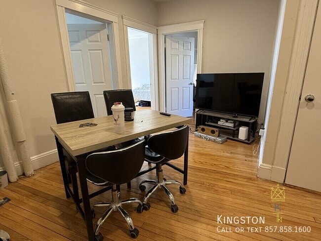 Photo - 370 Chestnut Hill Ave Unidad 31