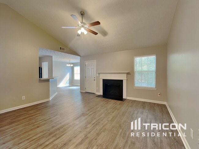 Photo - 737 Baskins Cir