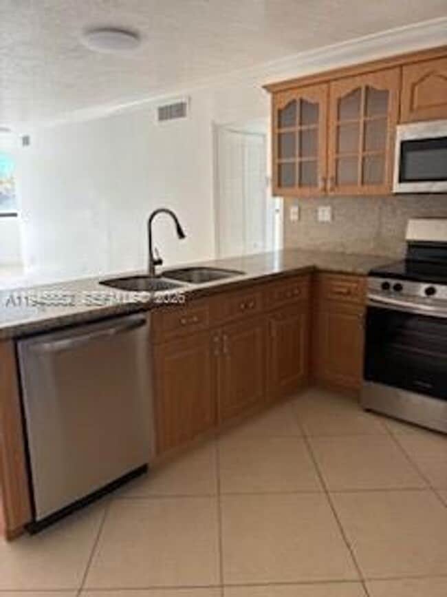 Photo - 2950 SW 3rd Ave