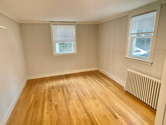 Photo - 206 Concord St