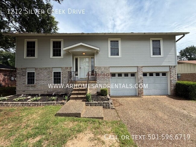 Building Photo - 1212 Silver Creek Dr