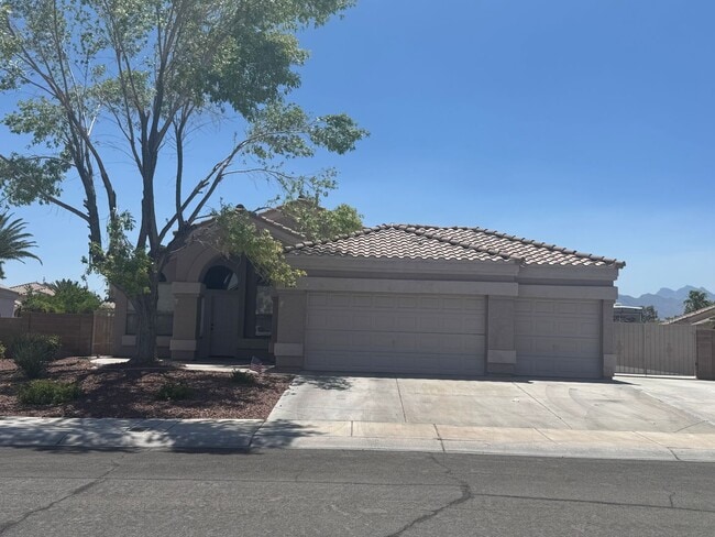 Single story home, 4br, 2bth, 2cg, RV doub... - Single story home, 4br, 2bth, 2cg, RV doub...