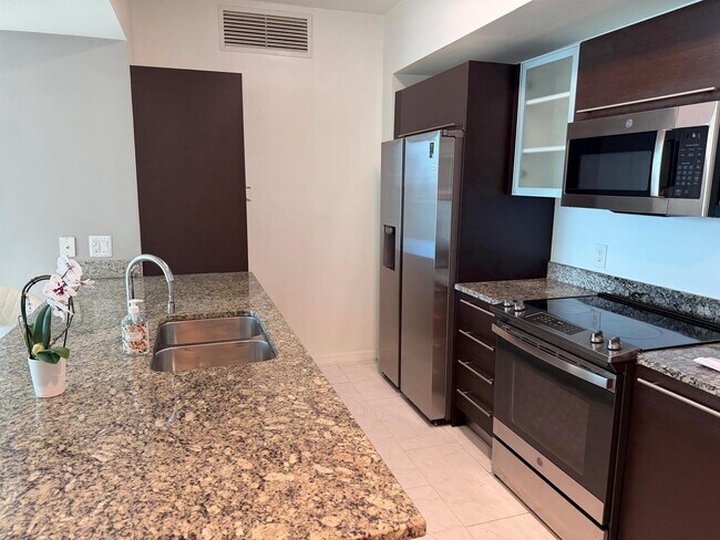Photo - 951 Brickell Ave Unit 3611