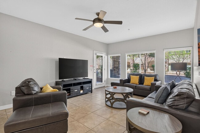 Photo - 5350 E Deer Valley Dr Unit SI ID1583372P