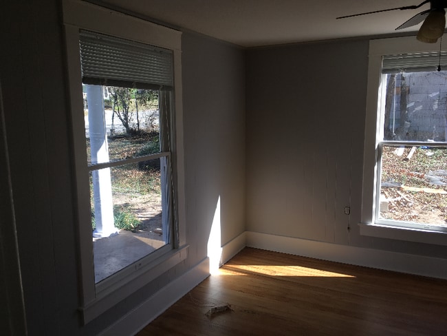 Photo - 216 E 2nd St