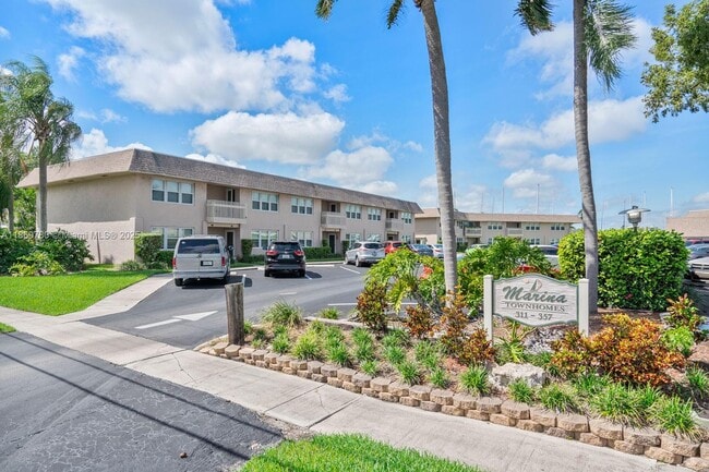 Building Photo - 311 Gulfstream Rd Rental