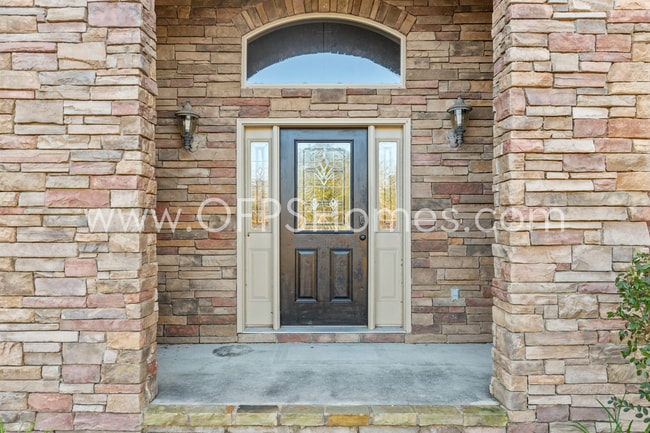 Photo - 120 Lake Merial Blvd