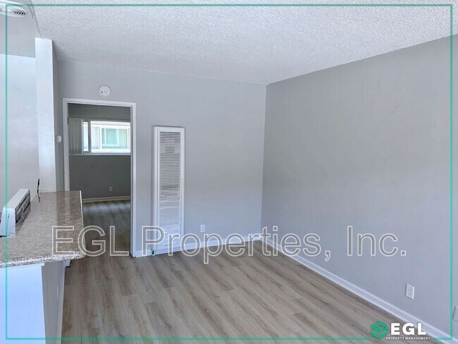 Photo - 8055 Chapman Ave