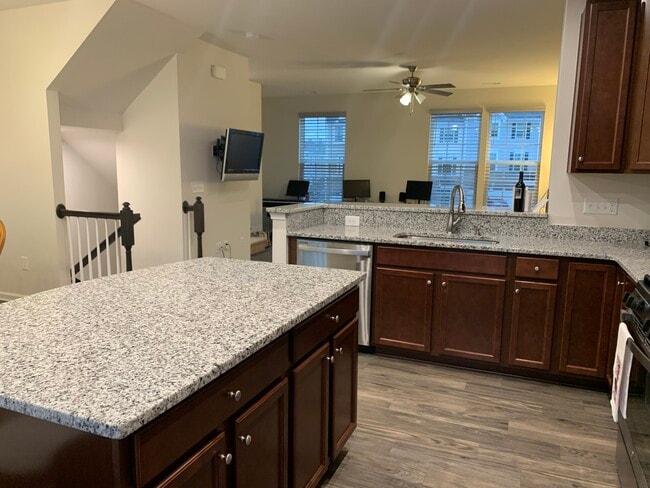 Photo - 392 Amber Acorn Ave