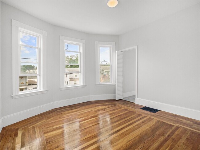 Photo - 149 Mountain Ave Unidad 2