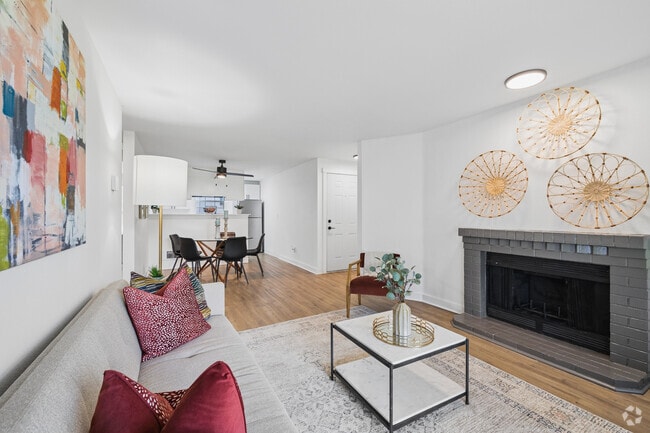2BR, 1BA - 870SF - Living Room