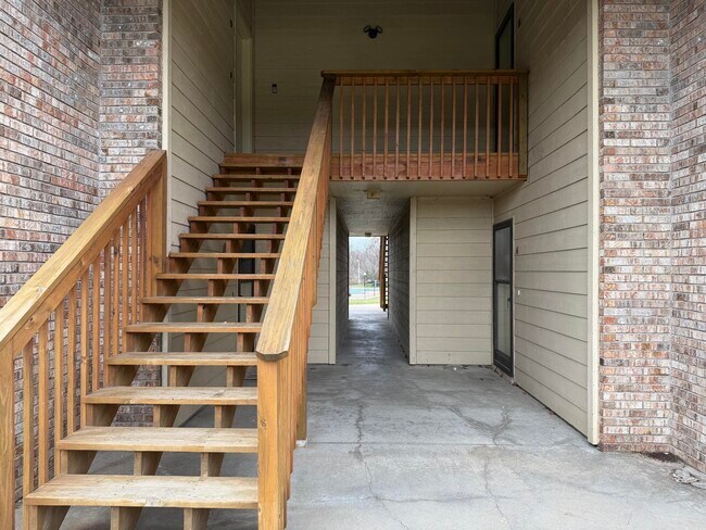 Photo - 2009 Waterfront Dr N Unidad A1