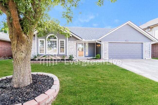 Photo - 2020 Sunflower St