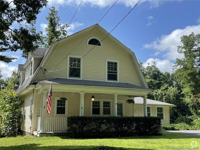 Building Photo - 23 Deer Park Rd Rental