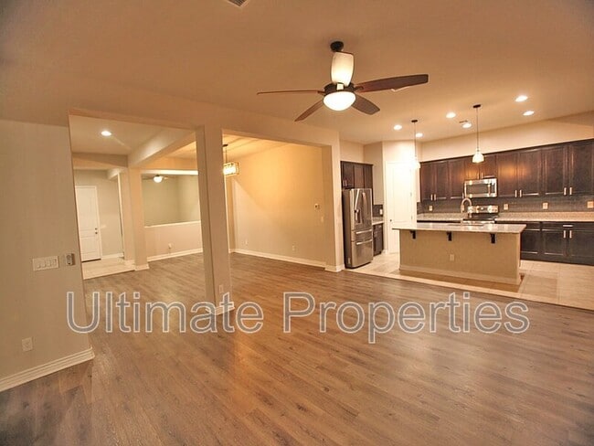 Photo - 8548 W Midway Ave