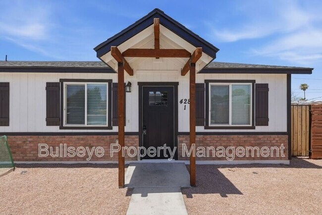 Photo - 428 S 97th Pl